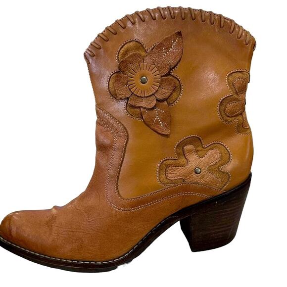 MIA Daisy Cowboy Boots Leather Floral Western Style Women’s Size 9 - Picture 1 of 11